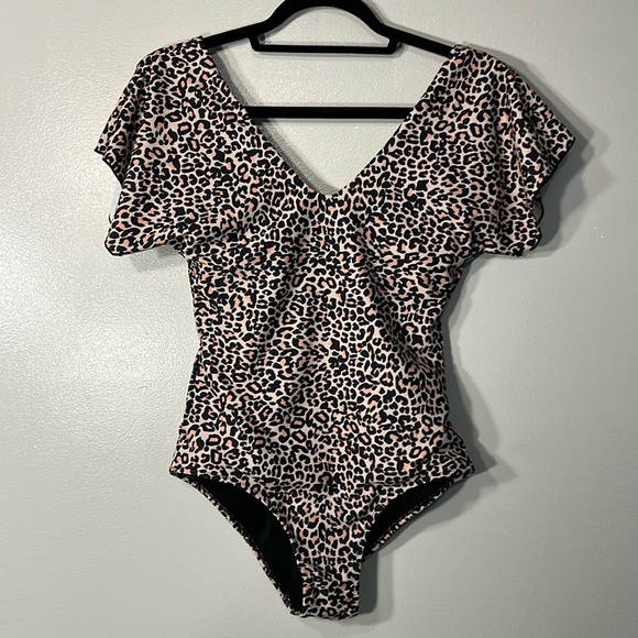 Byinns Women's V-Neck One-Piece Swimsuit w/ Sleeve~Leopard Print Sz Sm. - Picture 1 of 8